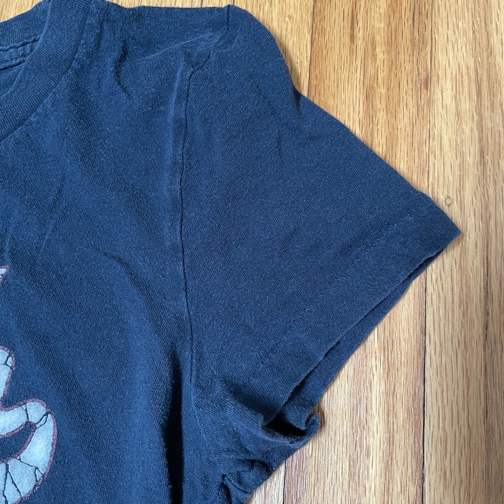 A&F Tee - Picture 10 of 15